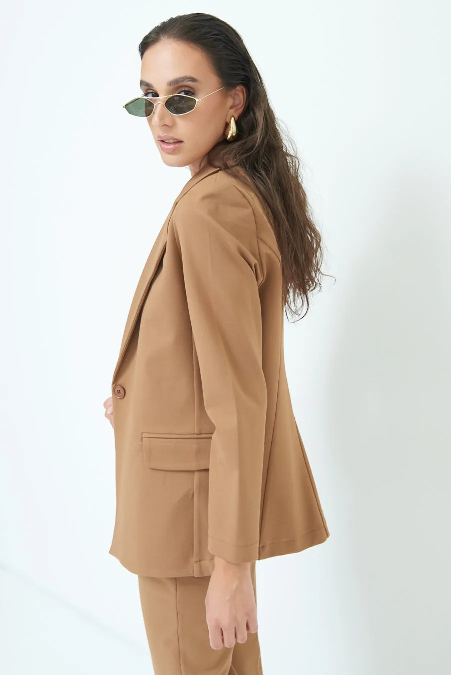 Chic tailored jacket with pockets wholesale