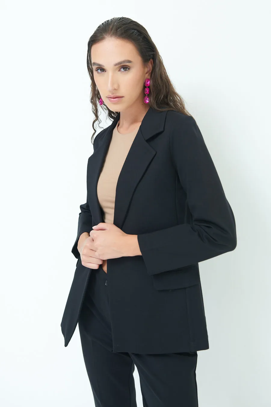 Chic tailored jacket with pockets wholesale