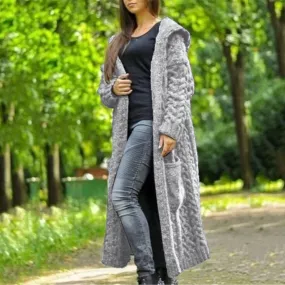 Clara Knitted Cardigan | Trendy oversized gezellig dik gebreid vest met capuchon voor dames