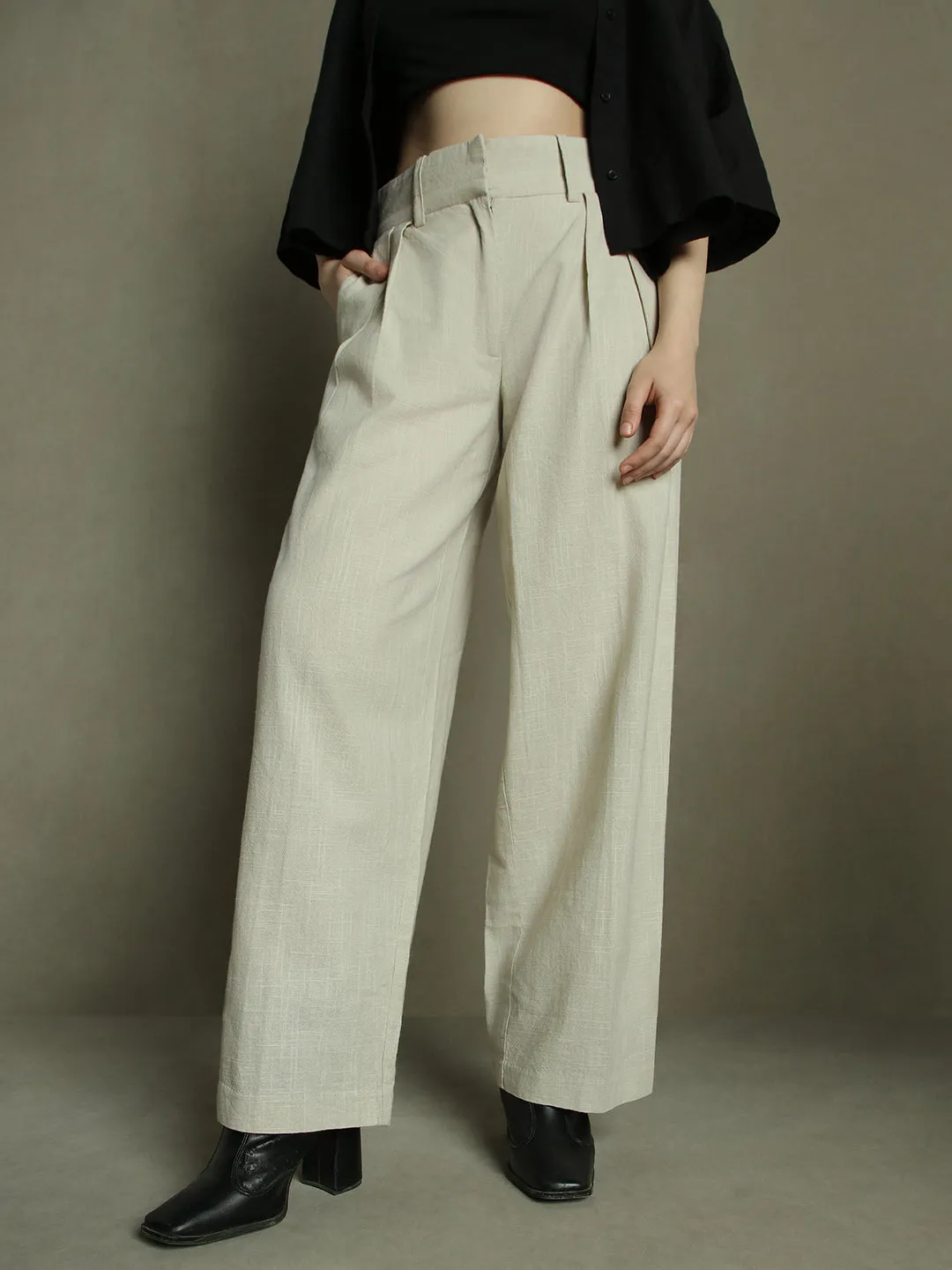 DL Woman Grey Pleated Trousers