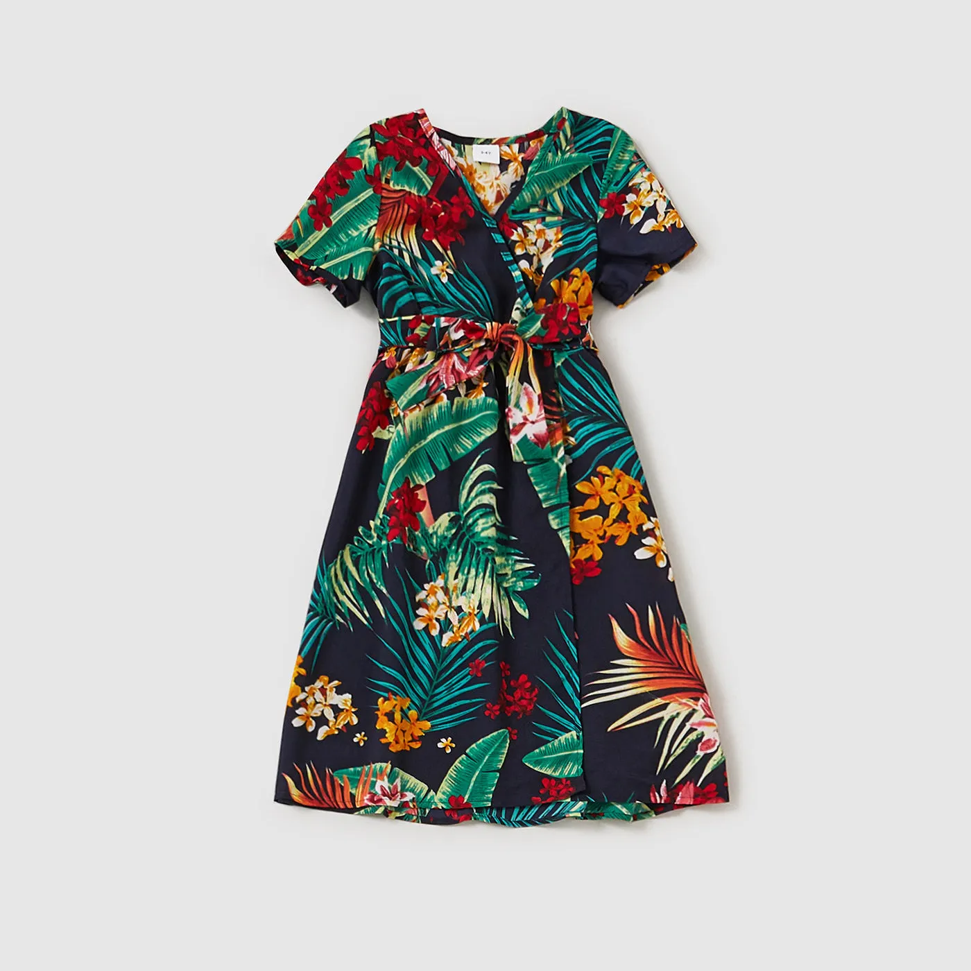 Family Matching All Over Floral Print Short-sleeve Belted Dresses and Colorblock T-shirts Sets