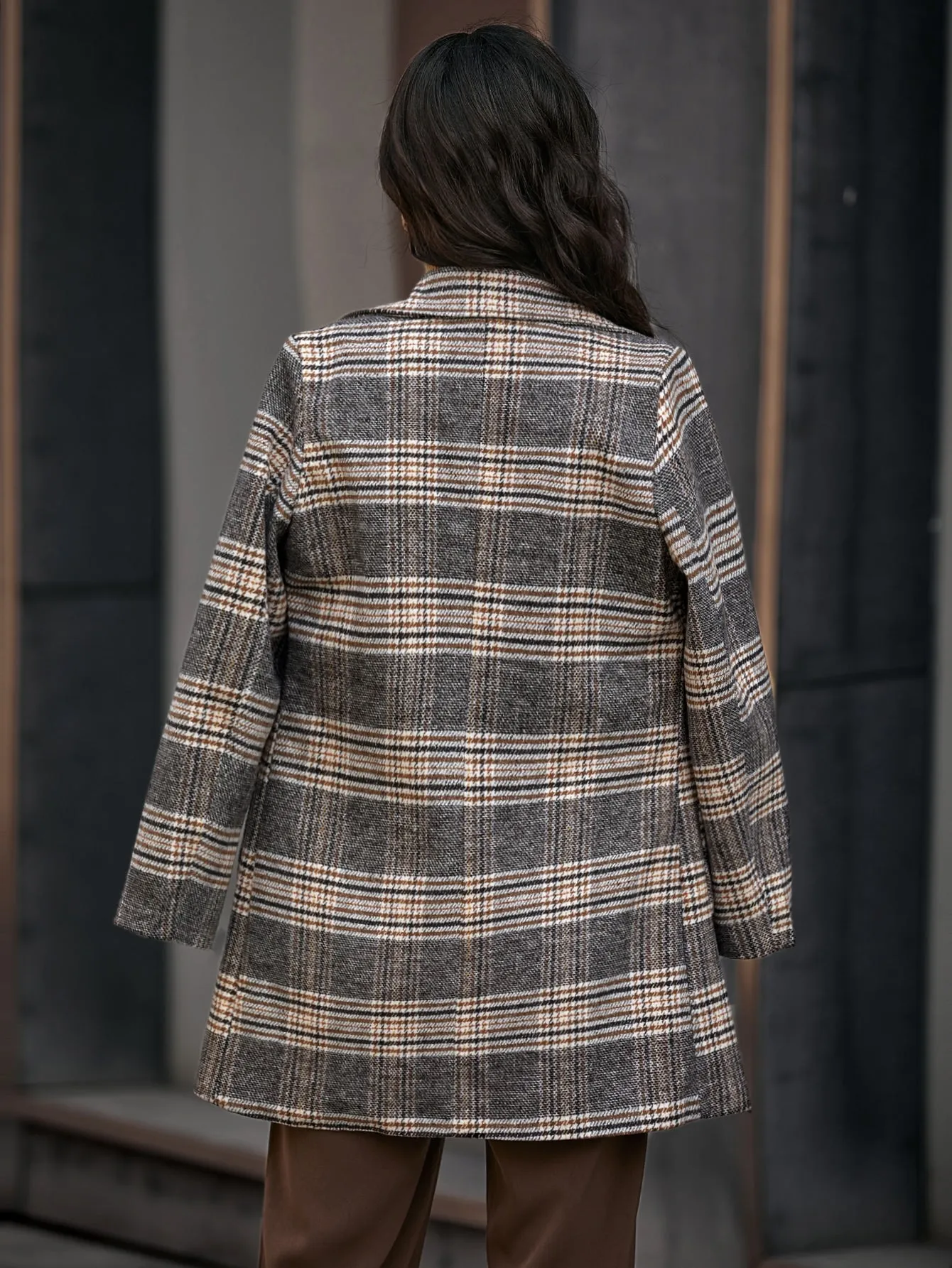 Plaid Pattern Lapel Neck Double Breasted Patched Pocket Overcoat