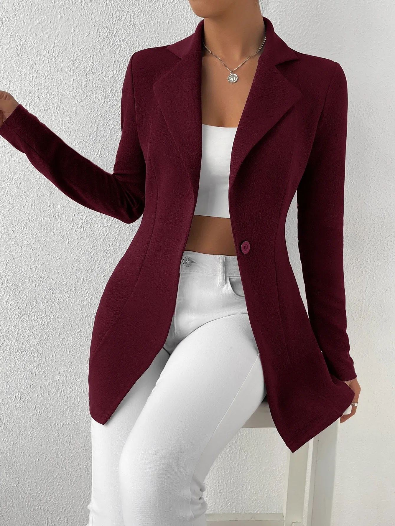 Privé Lapel Neck Single Button Blazer