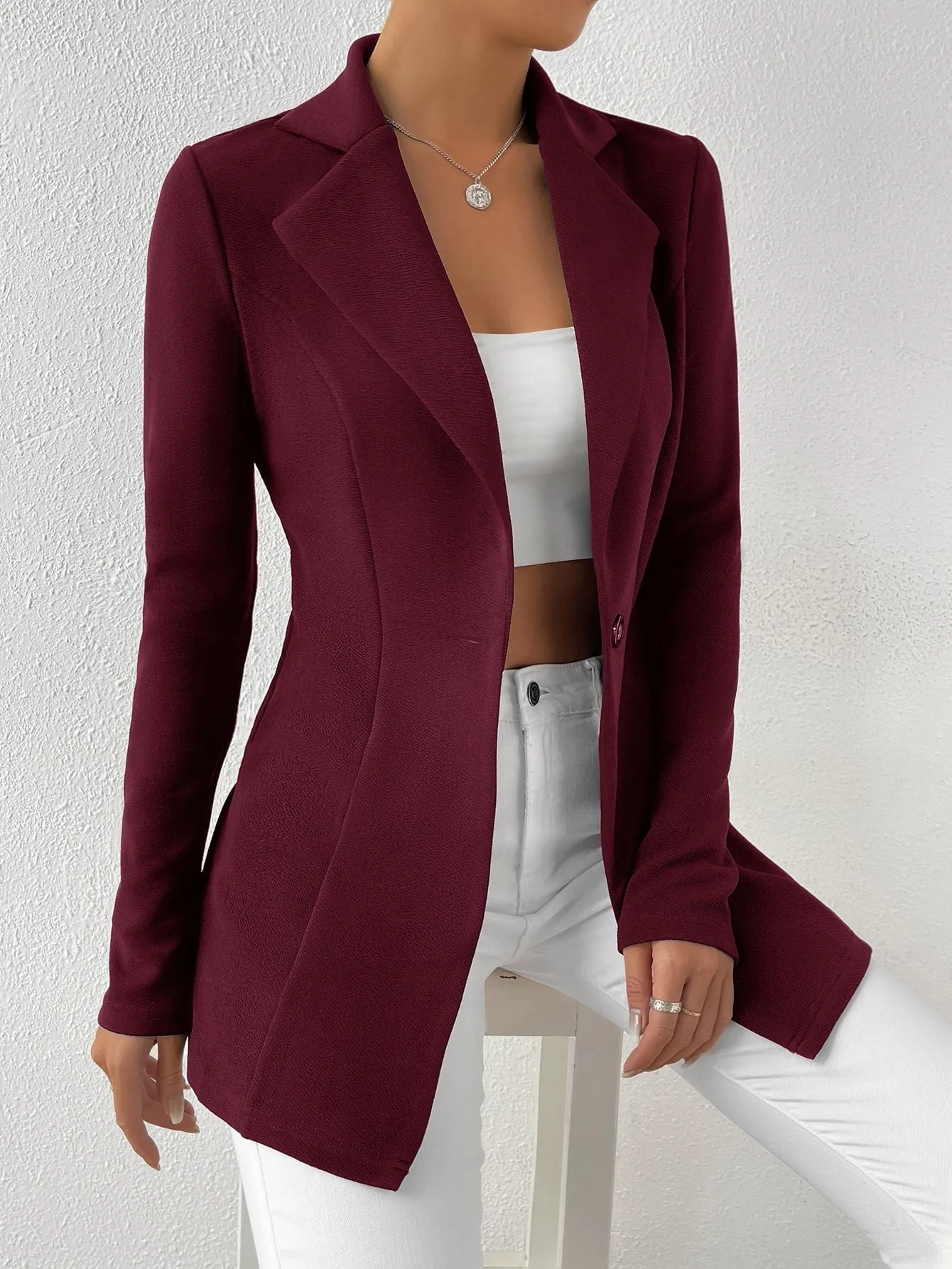 Privé Lapel Neck Single Button Blazer