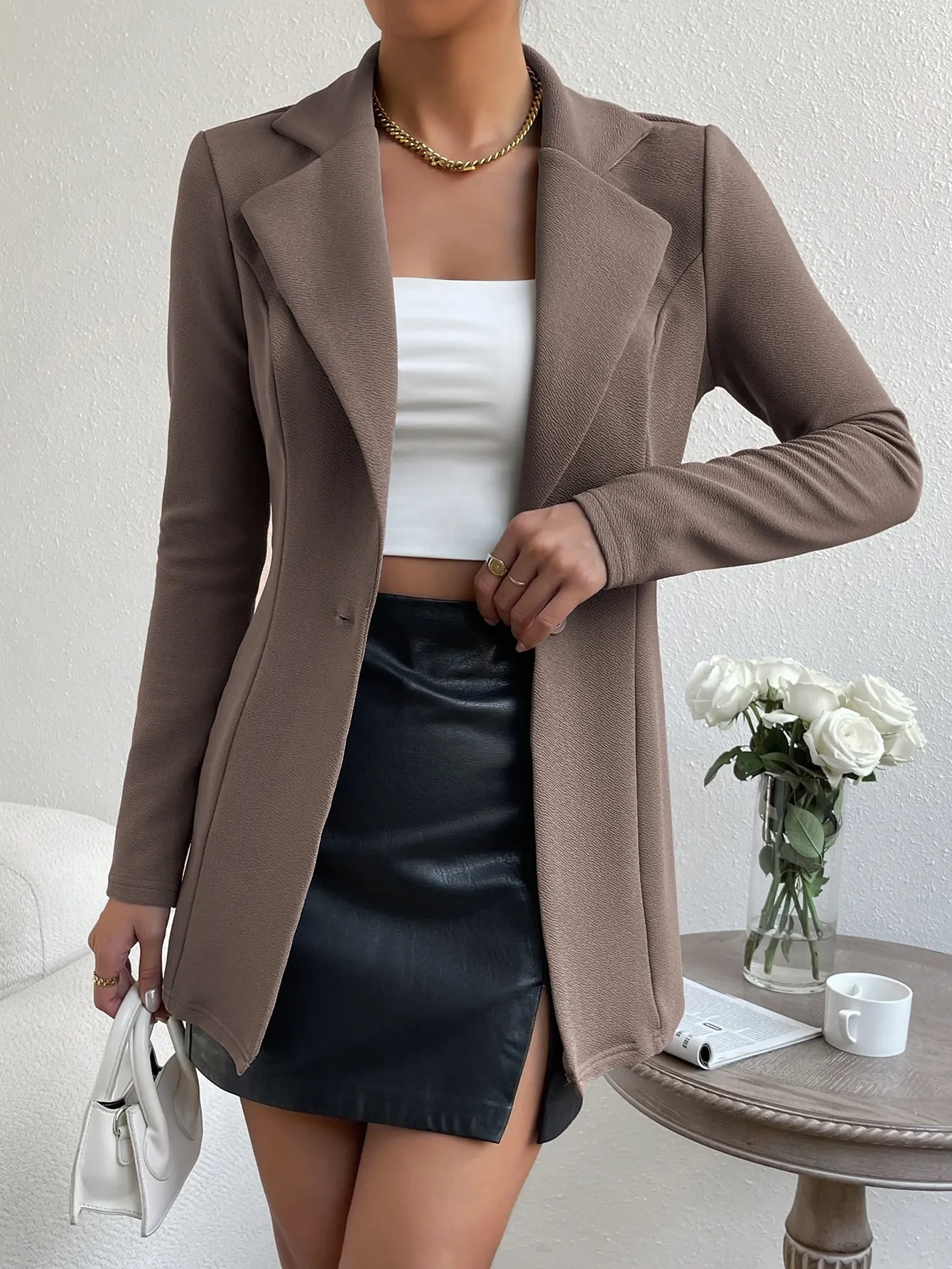 Privé Lapel Neck Single Button Blazer