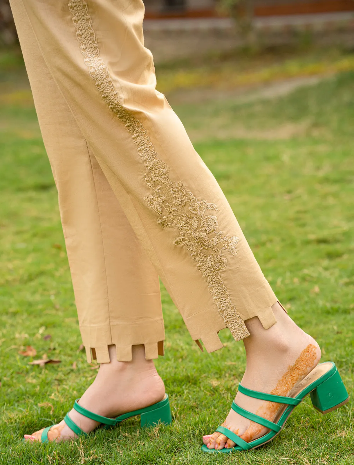 Women "LUNARA" Embroidered Cotton Trouser